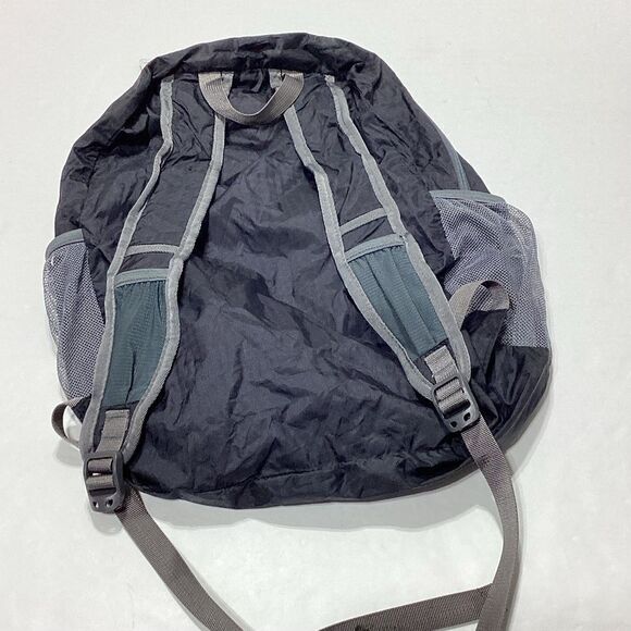 Oricsson Lightweight Foldable Travel Backpack Multiple Pockets Daypack NWT - Picture 4 of 15